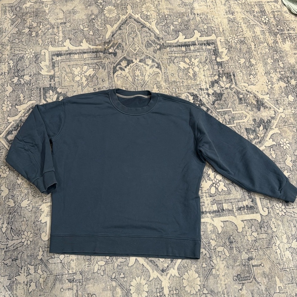 Lululemon Perfectly Oversized crew sweatshirt size 8 Blue